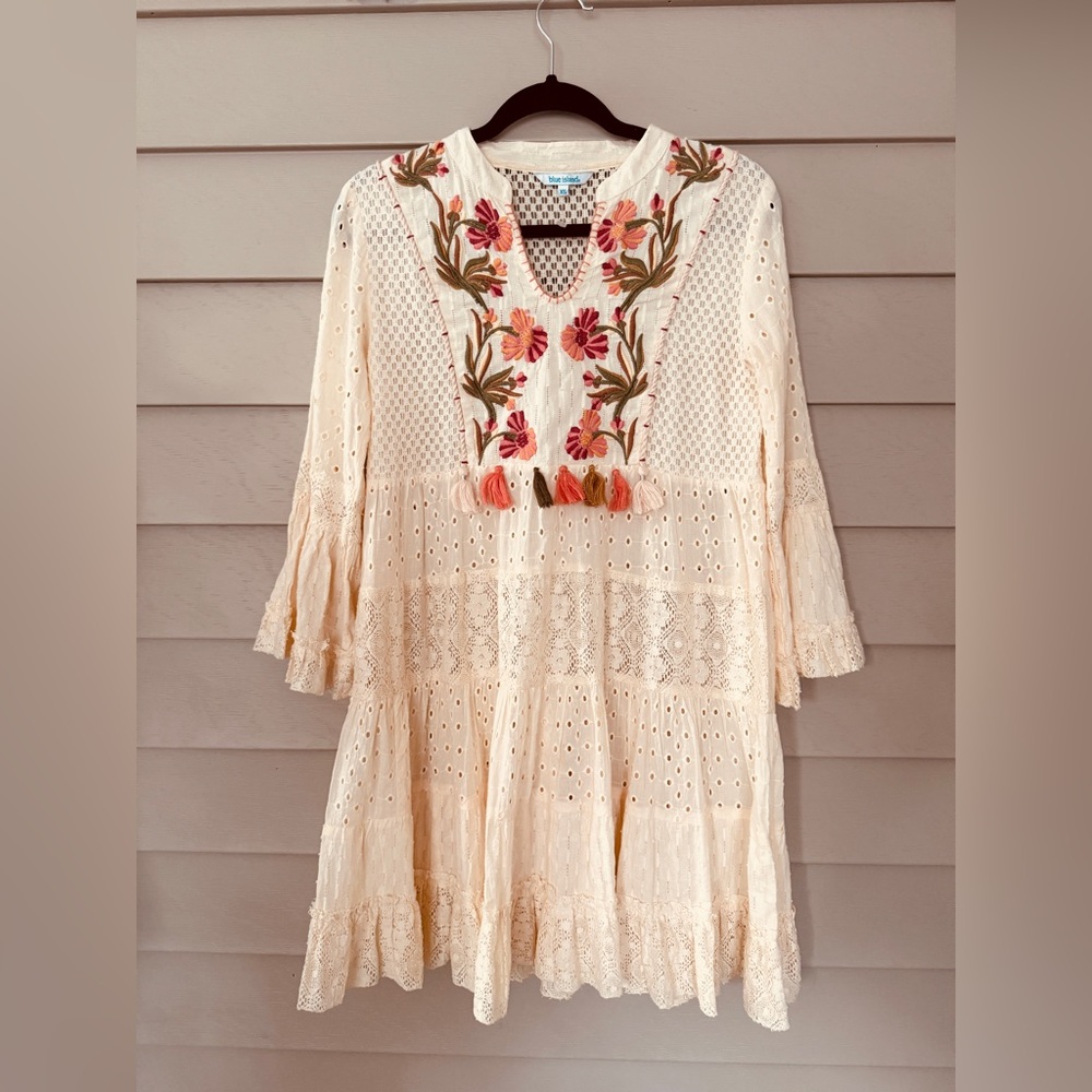 Boho tiered embroidered eyelet layers dress size NWOT